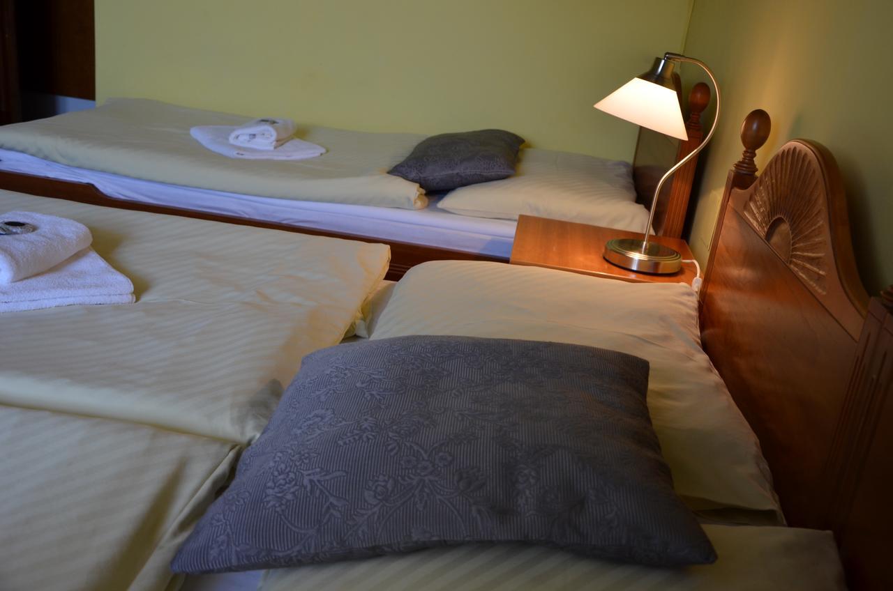 Hotel Napoleon Austerlitz Buitenkant foto