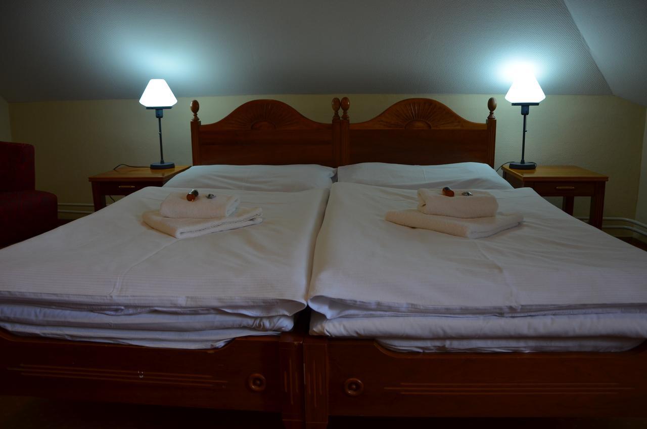 Hotel Napoleon Austerlitz Buitenkant foto