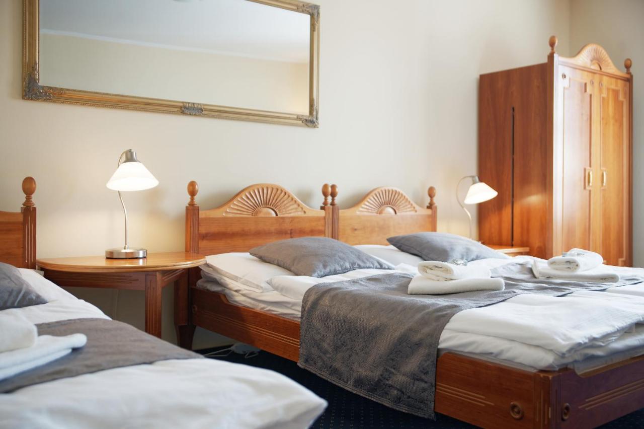 Hotel Napoleon Austerlitz Buitenkant foto
