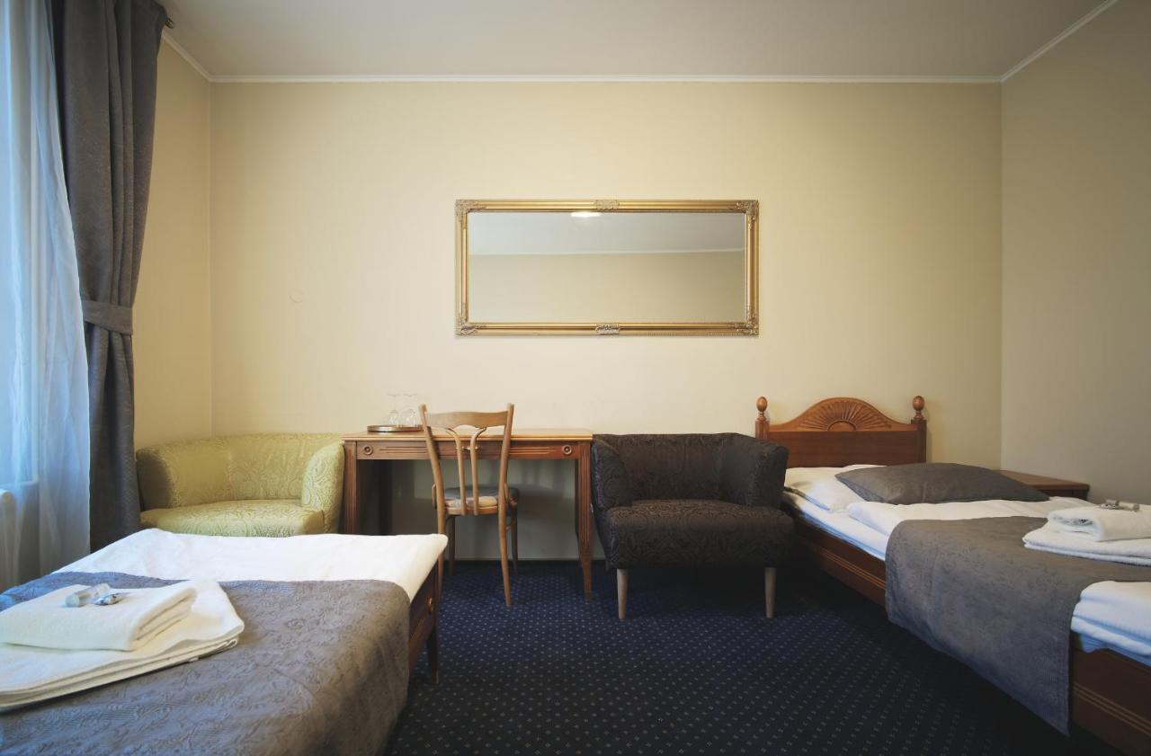 Hotel Napoleon Austerlitz Buitenkant foto