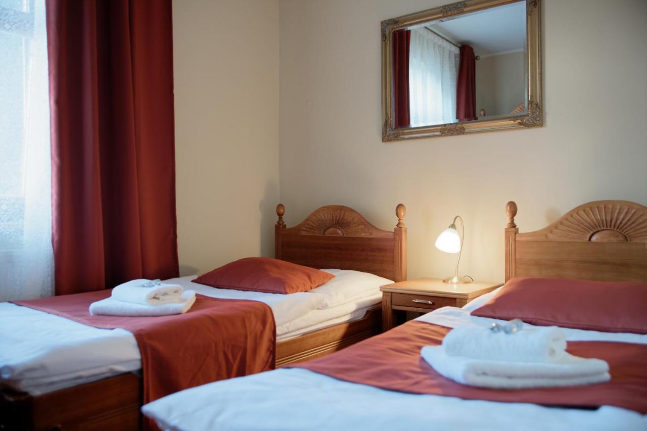 Hotel Napoleon Austerlitz Buitenkant foto