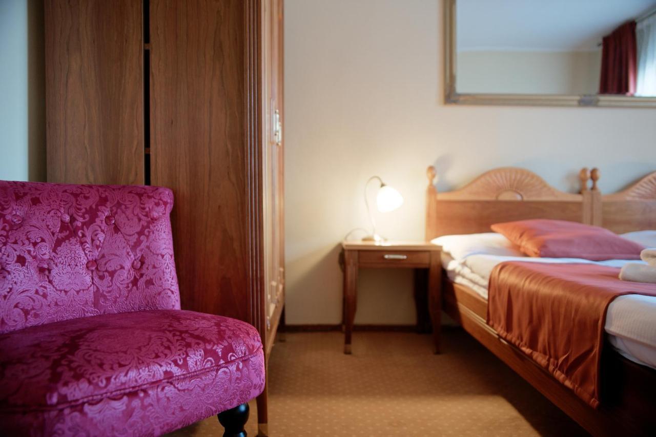 Hotel Napoleon Austerlitz Buitenkant foto